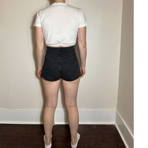 Universal Thread Black Denim 90s Cutoff Shorts Size 6 - Picture 6 of 10